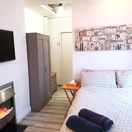 4Alma St Apartment Плимът Екстериор снимка