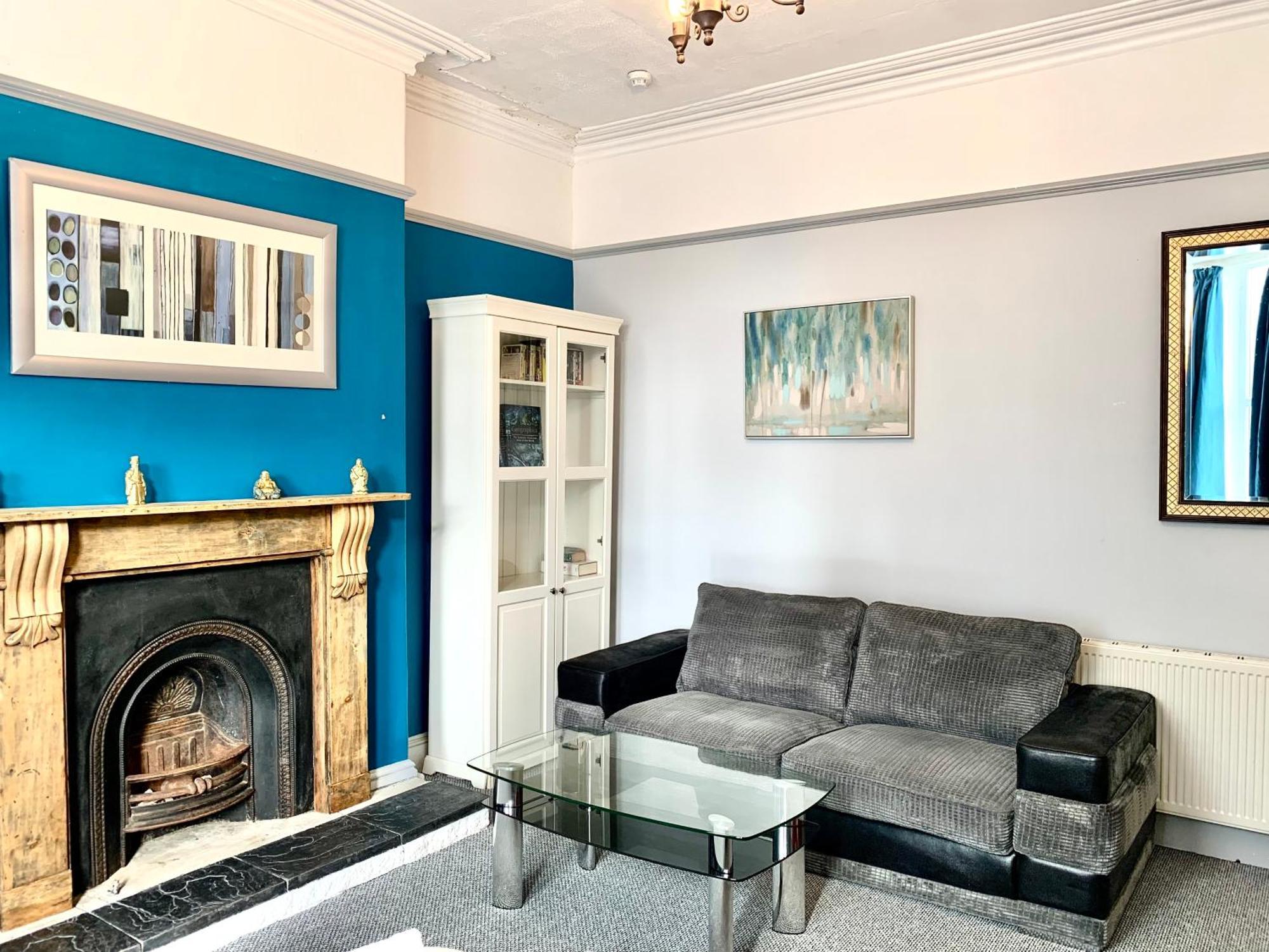 4Alma St Apartment Плимът Стая снимка